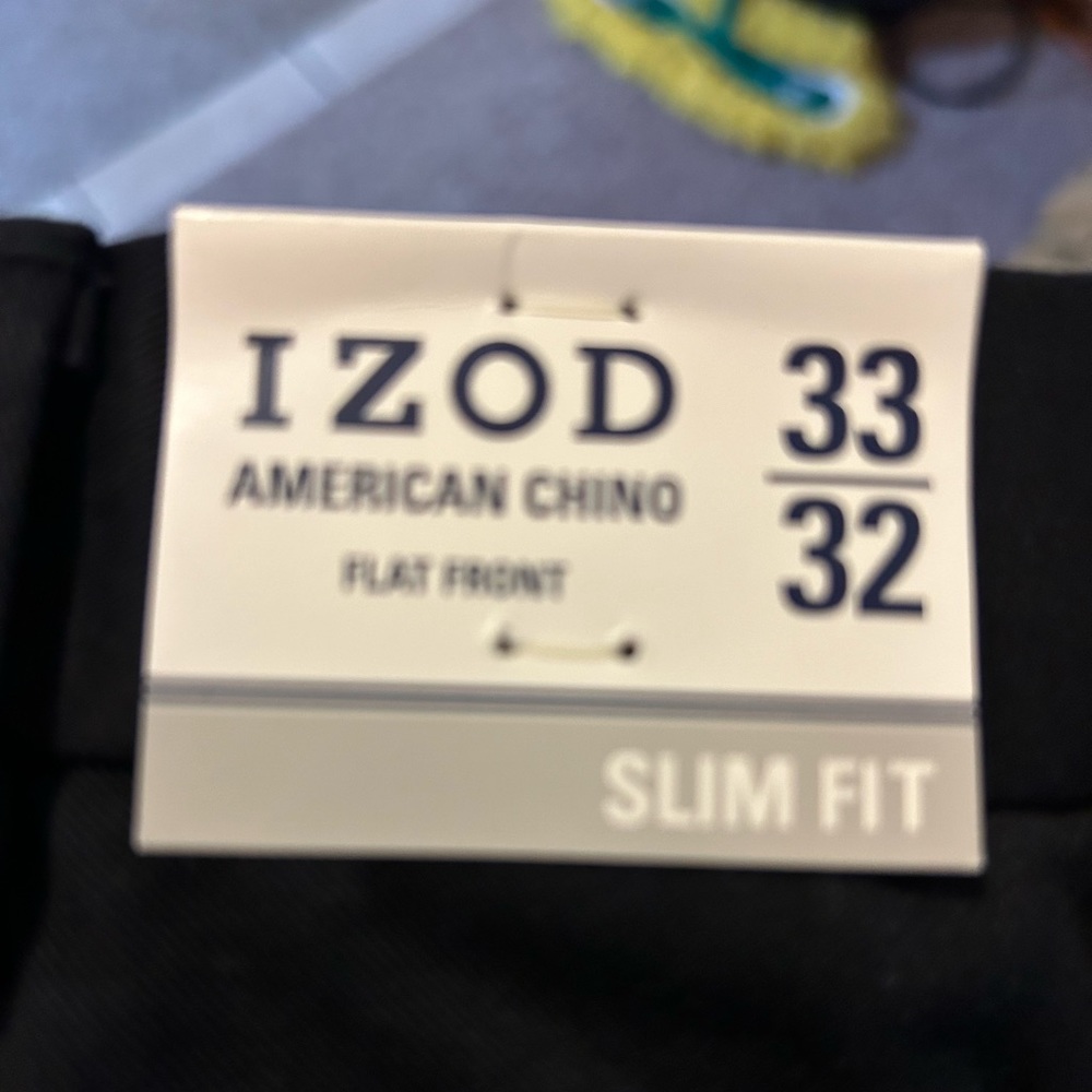 Men’s Izod chino pants new with tags